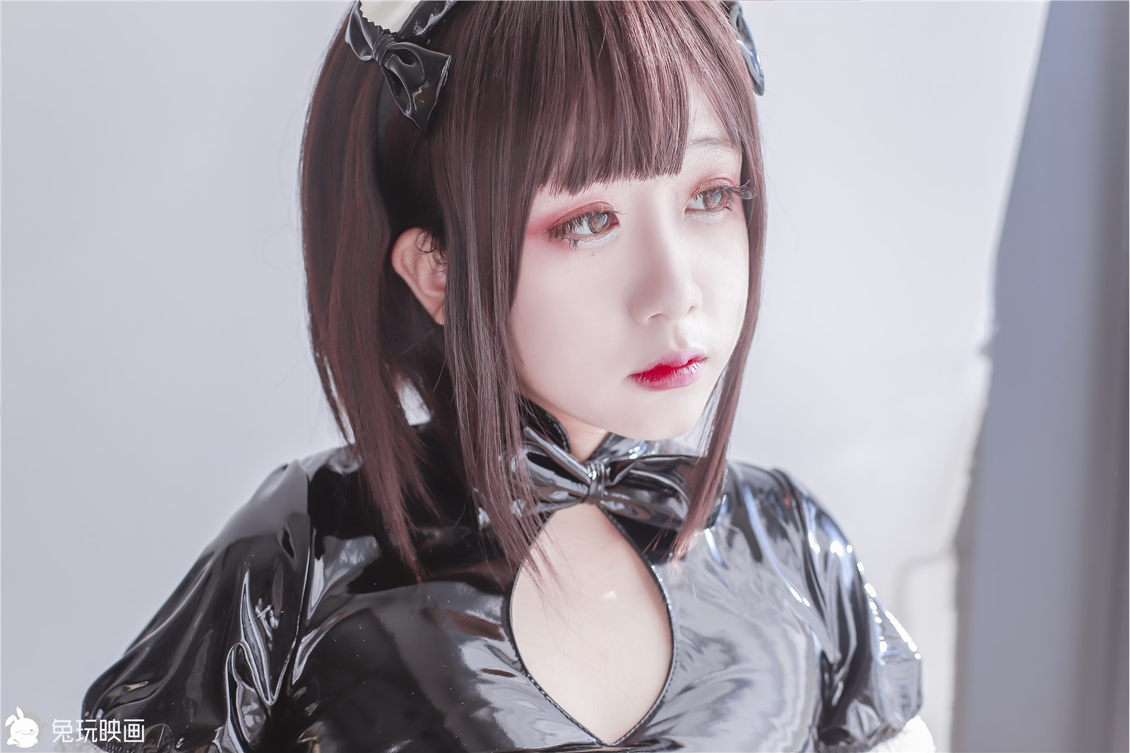 Rabbit Playing with Reflection VOL.078 Gel Coat Maid(17)